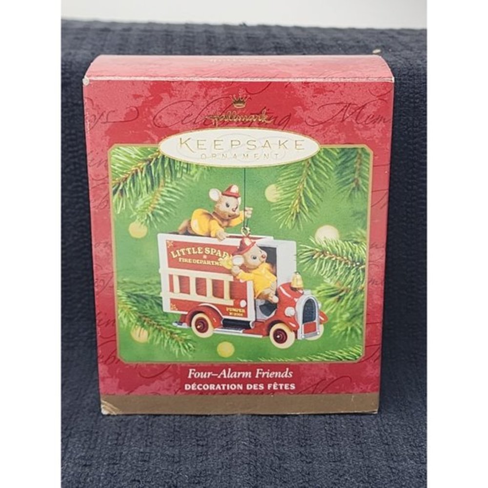 Hallmark Keepsake Ornament Four Alarm‎ Friends 2001 Mice Fire Truck
